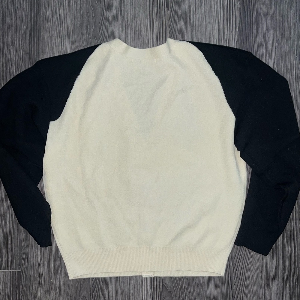 Stylish Black and Cream Cardigan - Picture 7 of 9